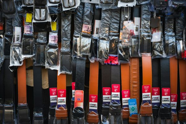 Ceinture homme : l'élégance artisanale en cuir à prix réduit